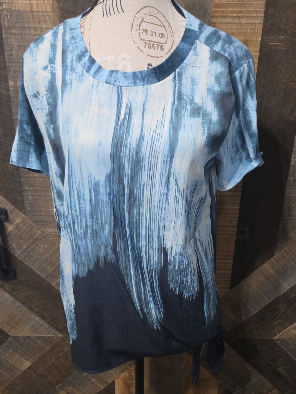 Simply Vera Vera Wang Blue Brushstroke Short Sleeve Tee